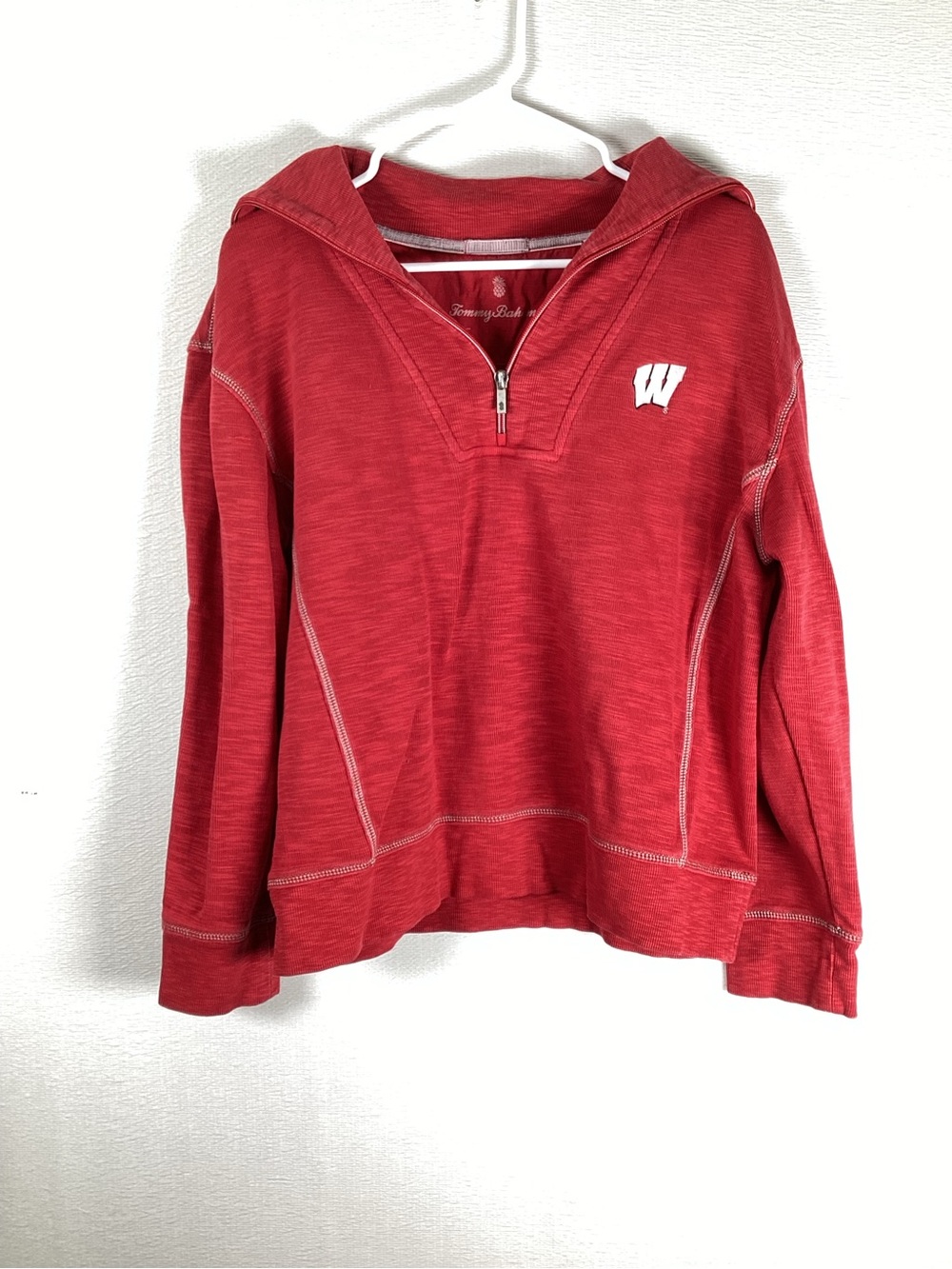 Tommy Bahama Men’s Wisconsin Badgers Red Knit 1/4 Zip Pullover Size L
